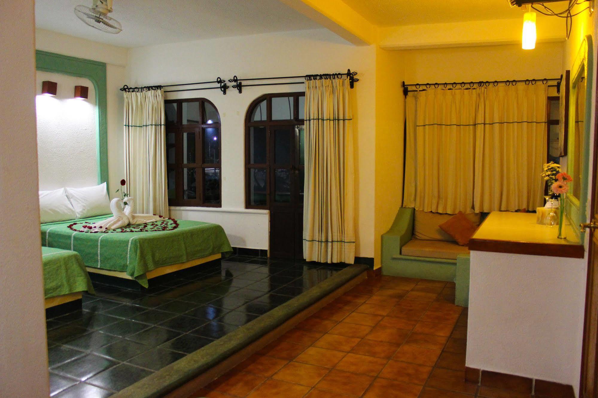 Hotel Careyes Puerto Escondido Пуерто-Ескондідо Екстер'єр фото
