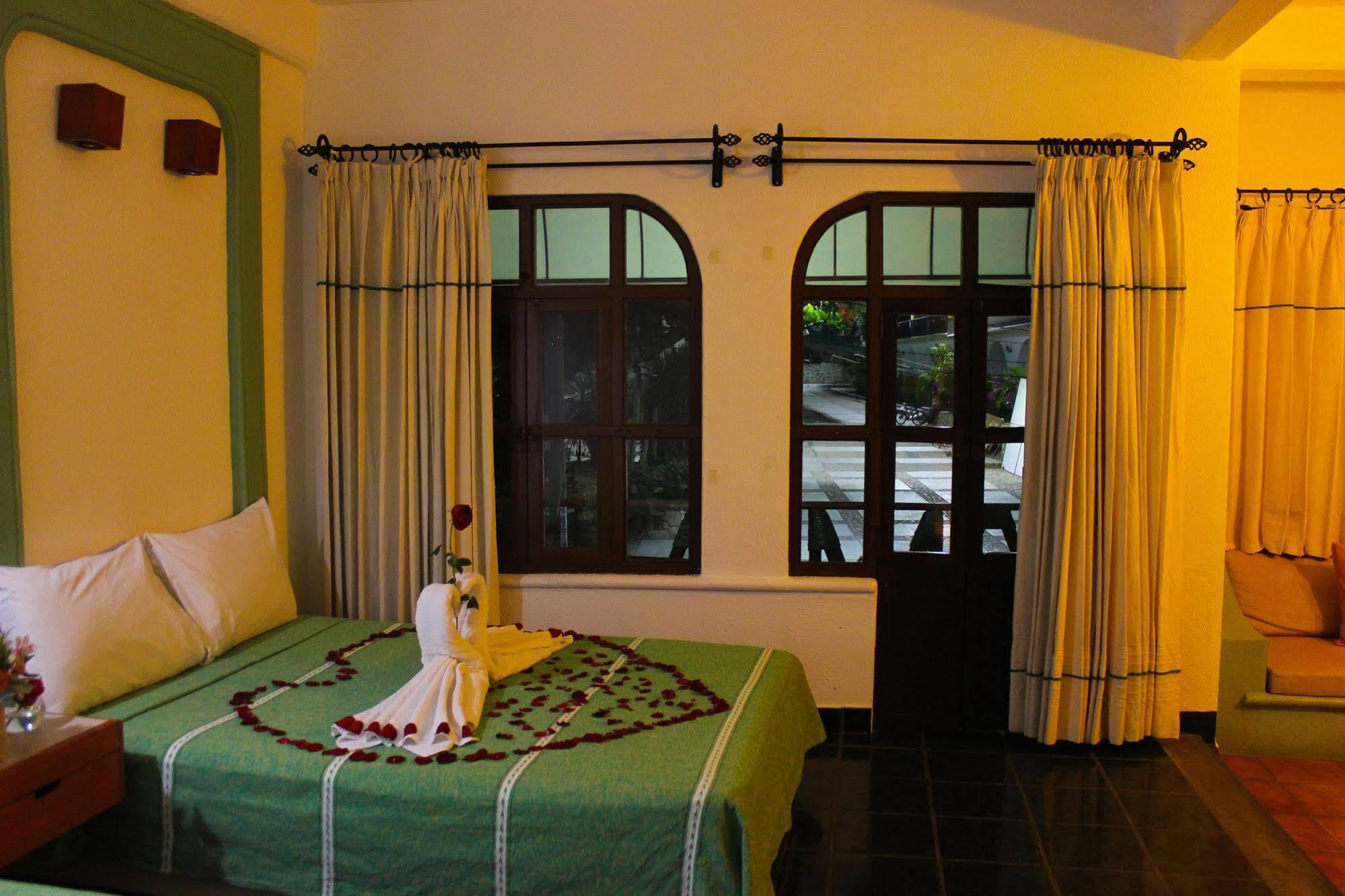 Hotel Careyes Puerto Escondido Пуерто-Ескондідо Екстер'єр фото
